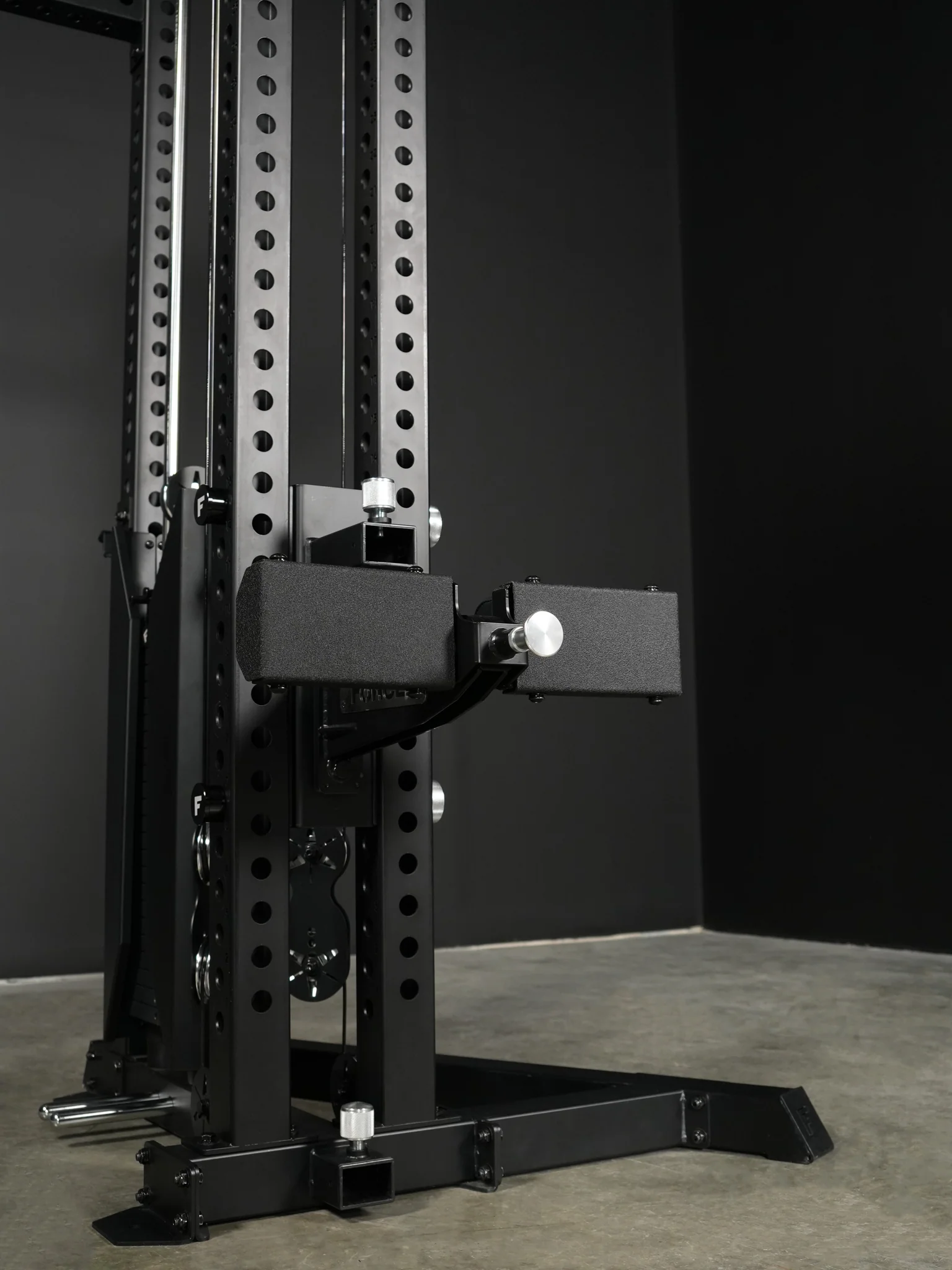 Leg Holder and Low Row Footplate